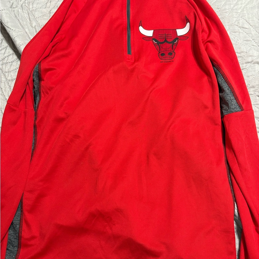 NBA Chicago Bulls Red and Gray Zip-Up Pullover Sweater Leightweight
